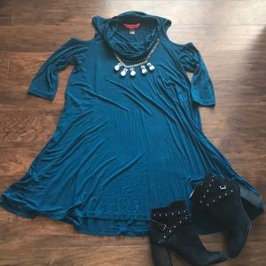 HOT KISS 💋 COLD SHOULDER DRESS